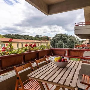 Museo Fattori Roomy With Balcony! Appartamento Livorno