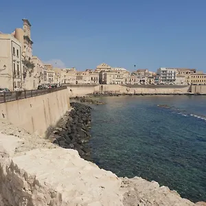 La Casa Di Nonna Dina Syracuse
